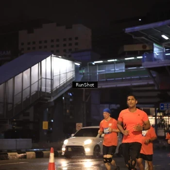 Runner Photo 7882998