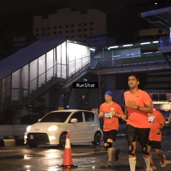 Runner Photo 7883002