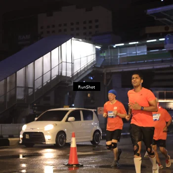 Runner Photo 7883003