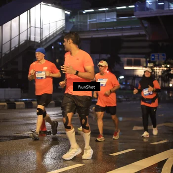 Runner Photo 7883011