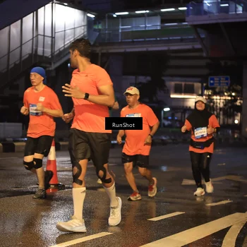 Runner Photo 7883020