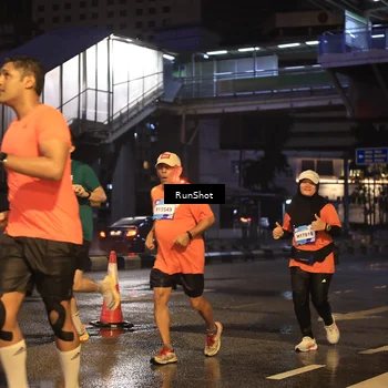 Runner Photo 7883030
