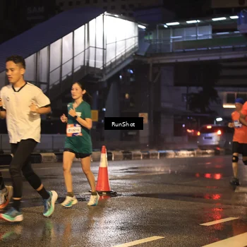 Runner Photo 7883032