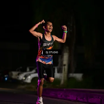 Runner Photo 7883033
