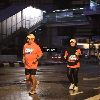 Runner Photo 7883038