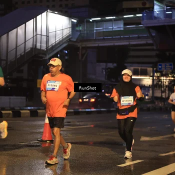 Runner Photo 7883039