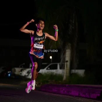 Runner Photo 7883048
