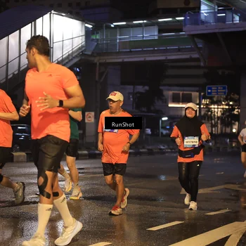 Runner Photo 7883049