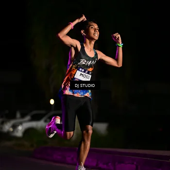 Runner Photo 7883051
