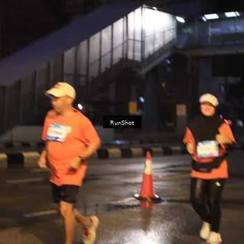 Runner Photo 7883057