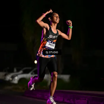 Runner Photo 7883059