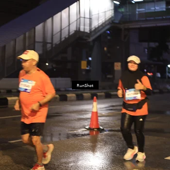 Runner Photo 7883063