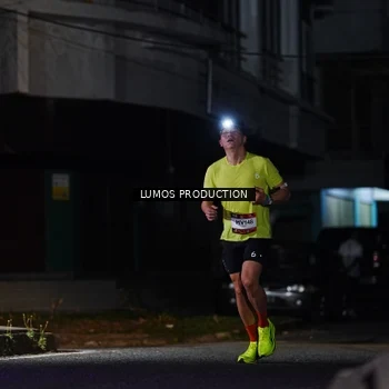 Runner Photo 7883065