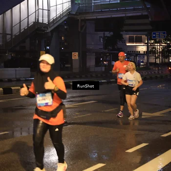 Runner Photo 7883079