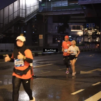 Runner Photo 7883083