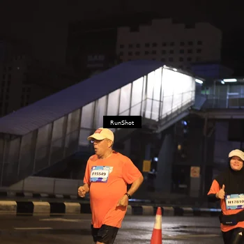 Runner Photo 7883085