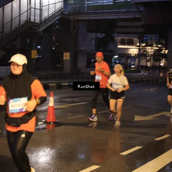 Runner Photo 7883087