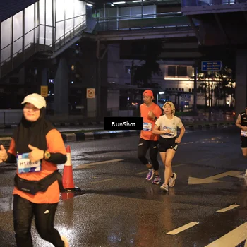 Runner Photo 7883093
