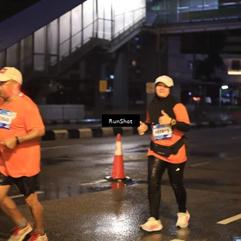 Runner Photo 7883094