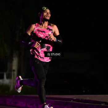 Runner Photo 7883095