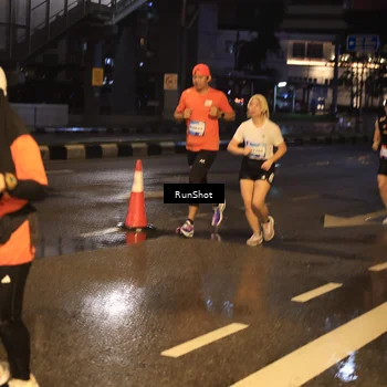 Runner Photo 7883102