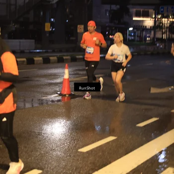 Runner Photo 7883103