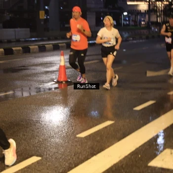 Runner Photo 7883104