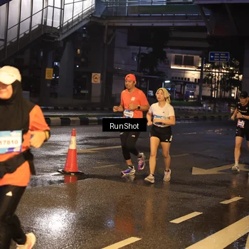 Runner Photo 7883117
