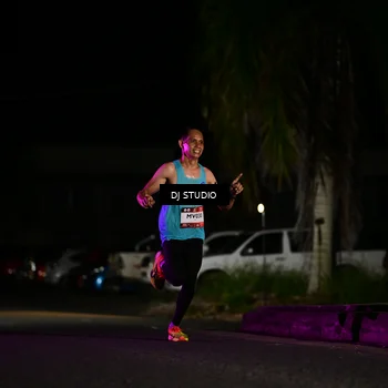 Runner Photo 7883122