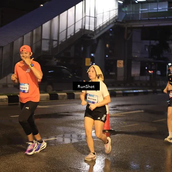 Runner Photo 7883146