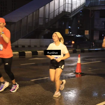 Runner Photo 7883160