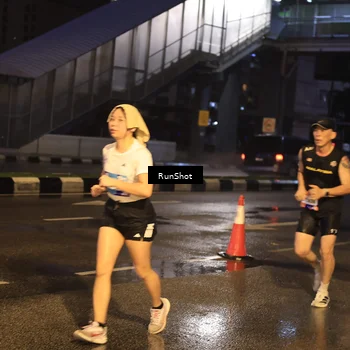 Runner Photo 7883172