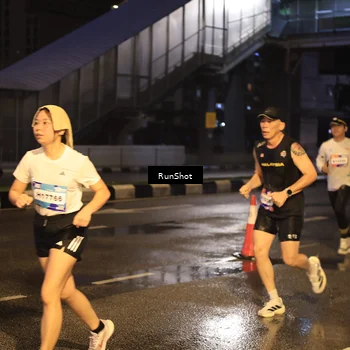 Runner Photo 7883180