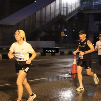 Runner Photo 7883184