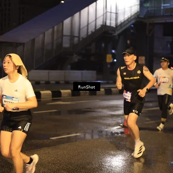 Runner Photo 7883191