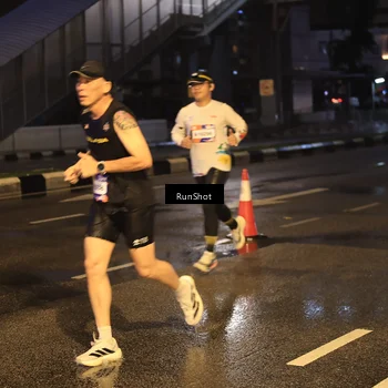 Runner Photo 7883217