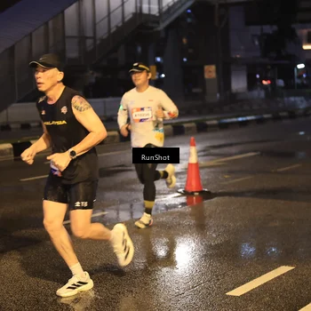 Runner Photo 7883218