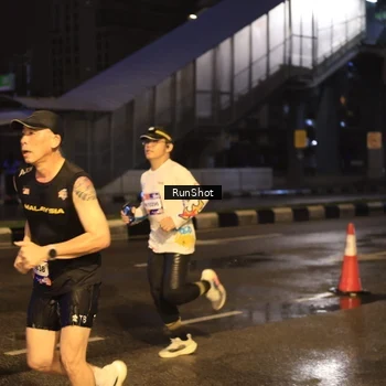 Runner Photo 7883238