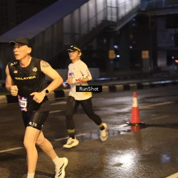 Runner Photo 7883246
