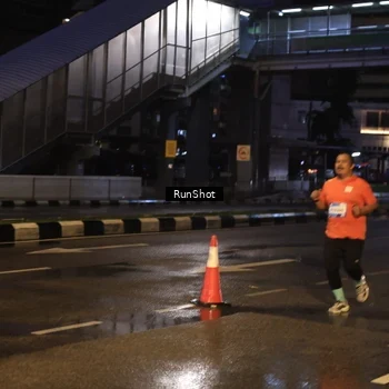 Runner Photo 7883264