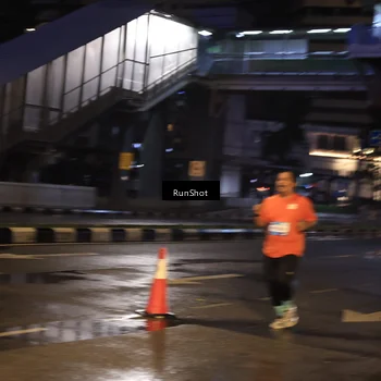 Runner Photo 7883273