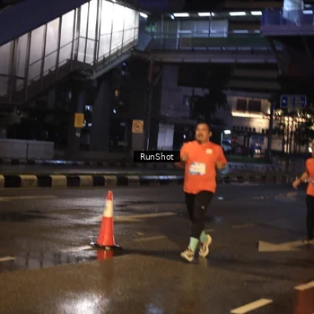 Runner Photo 7883277