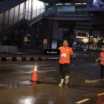 Runner Photo 7883285
