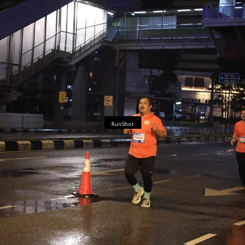 Runner Photo 7883286