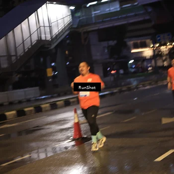 Runner Photo 7883289