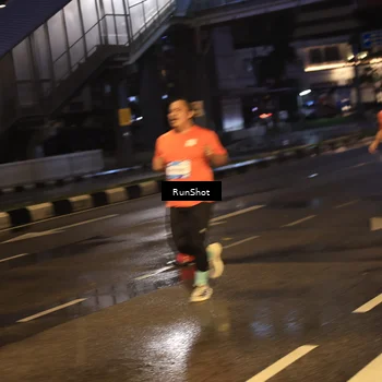 Runner Photo 7883293