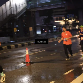 Runner Photo 7883315