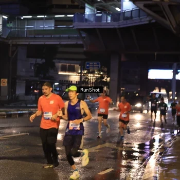Runner Photo 7883343