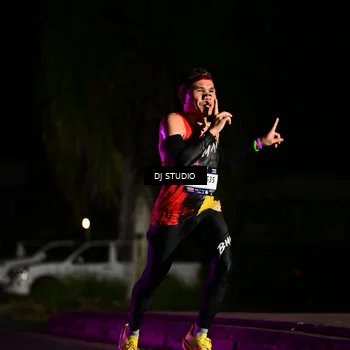 Runner Photo 7883352