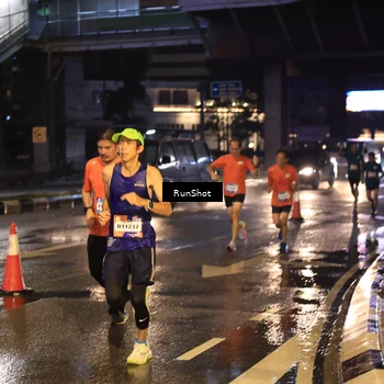 Runner Photo 7883358